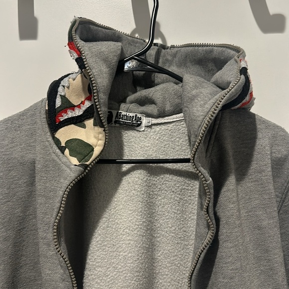 BAPE A BATHING APE HOODIE - Picture 15 of 17